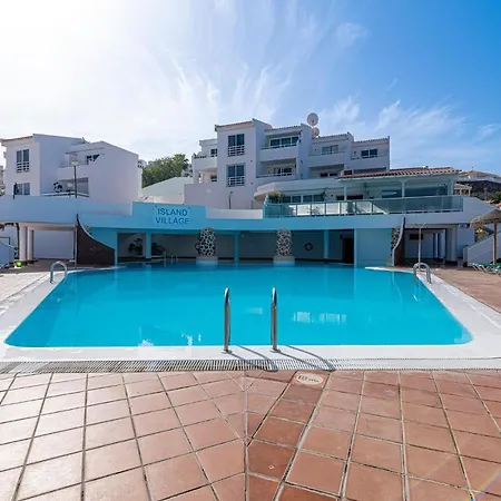 Sun View - Island Village Heights Lägenhet