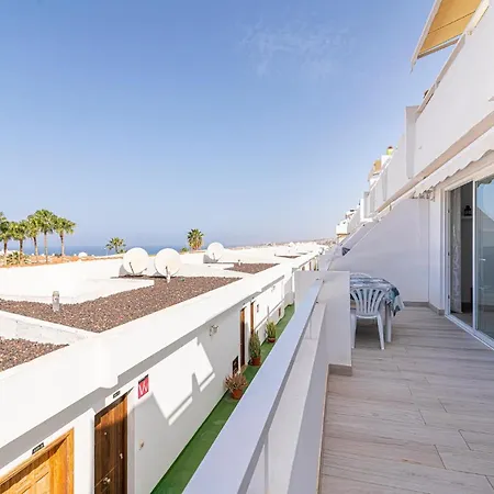 Sun View - Island Village Heights Lägenhet *